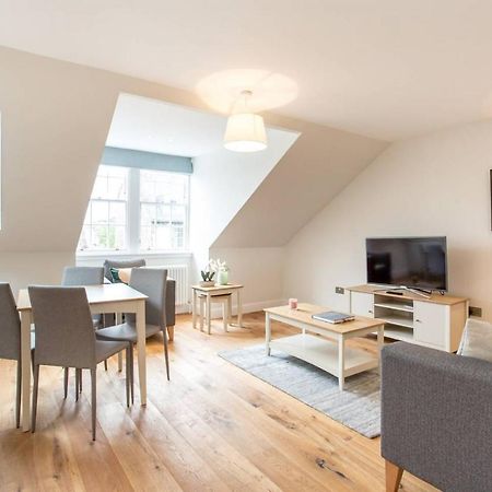 Altido Quiet City Centre Spacious Apartment Единбург Екстериор снимка